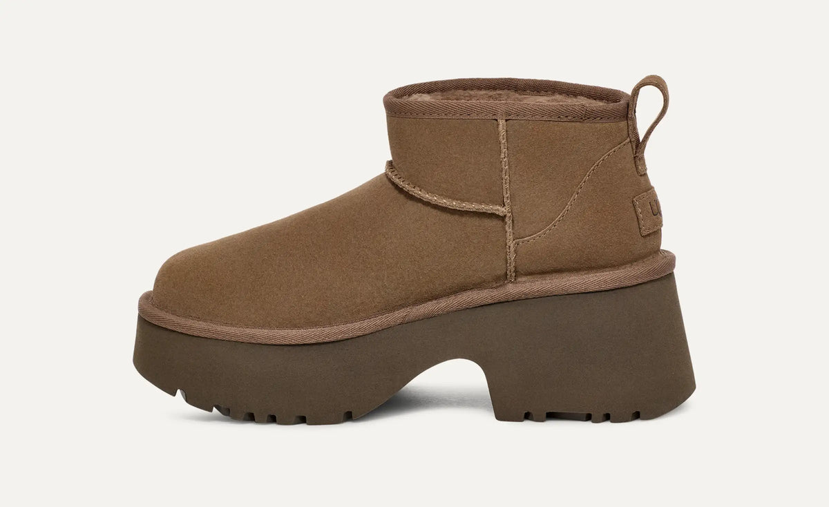 נעלי האג | מגפי האג פלטפורמה עקב UGG Women's Classic Ultra Mini New Heights Hickory