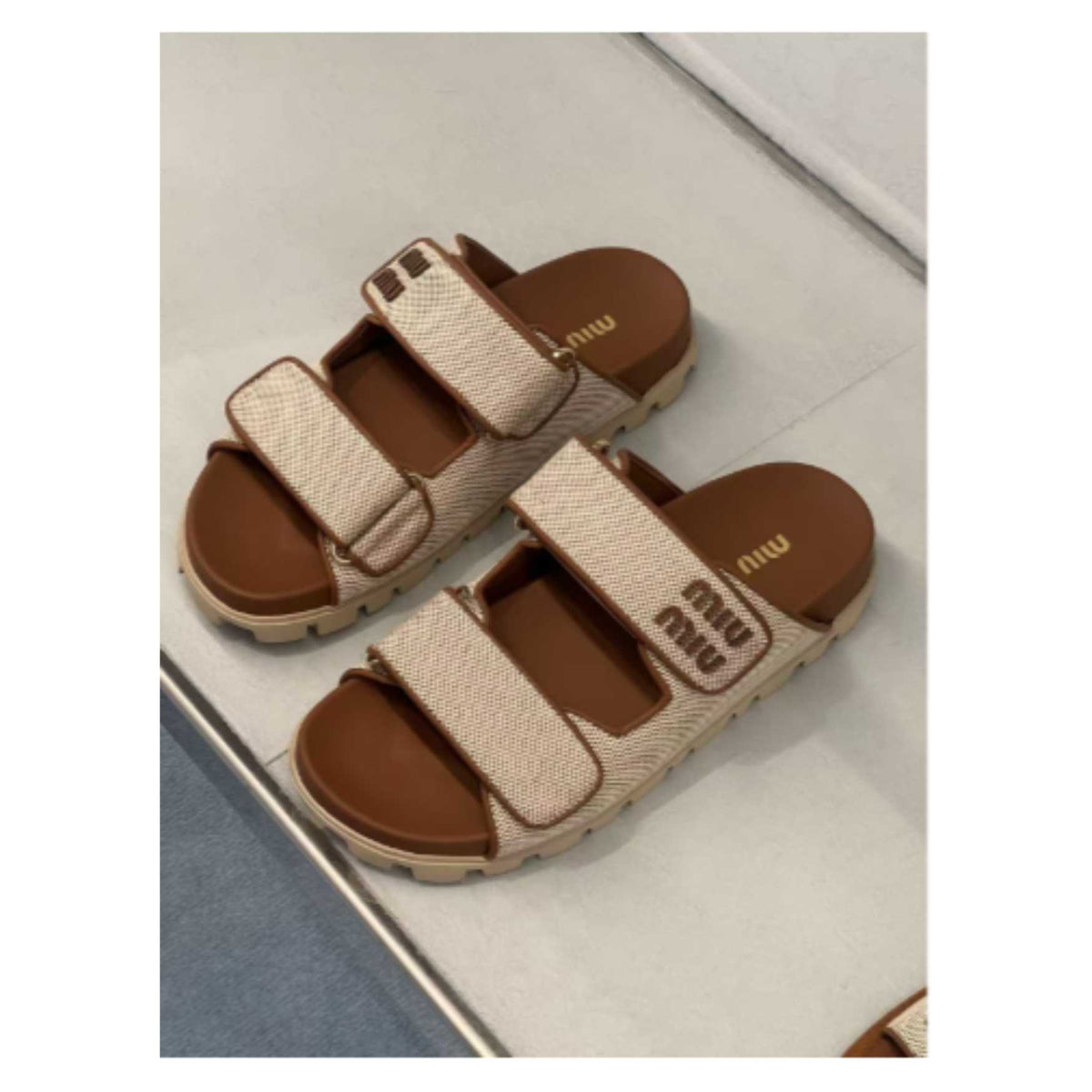 Canvas slides