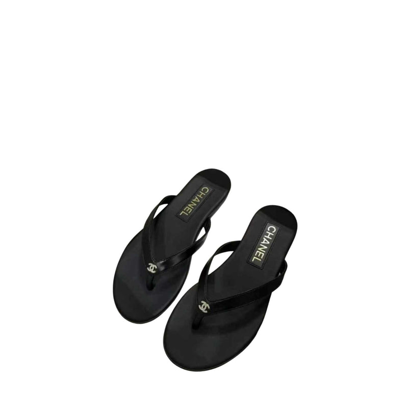 Chanel Leather flats – black