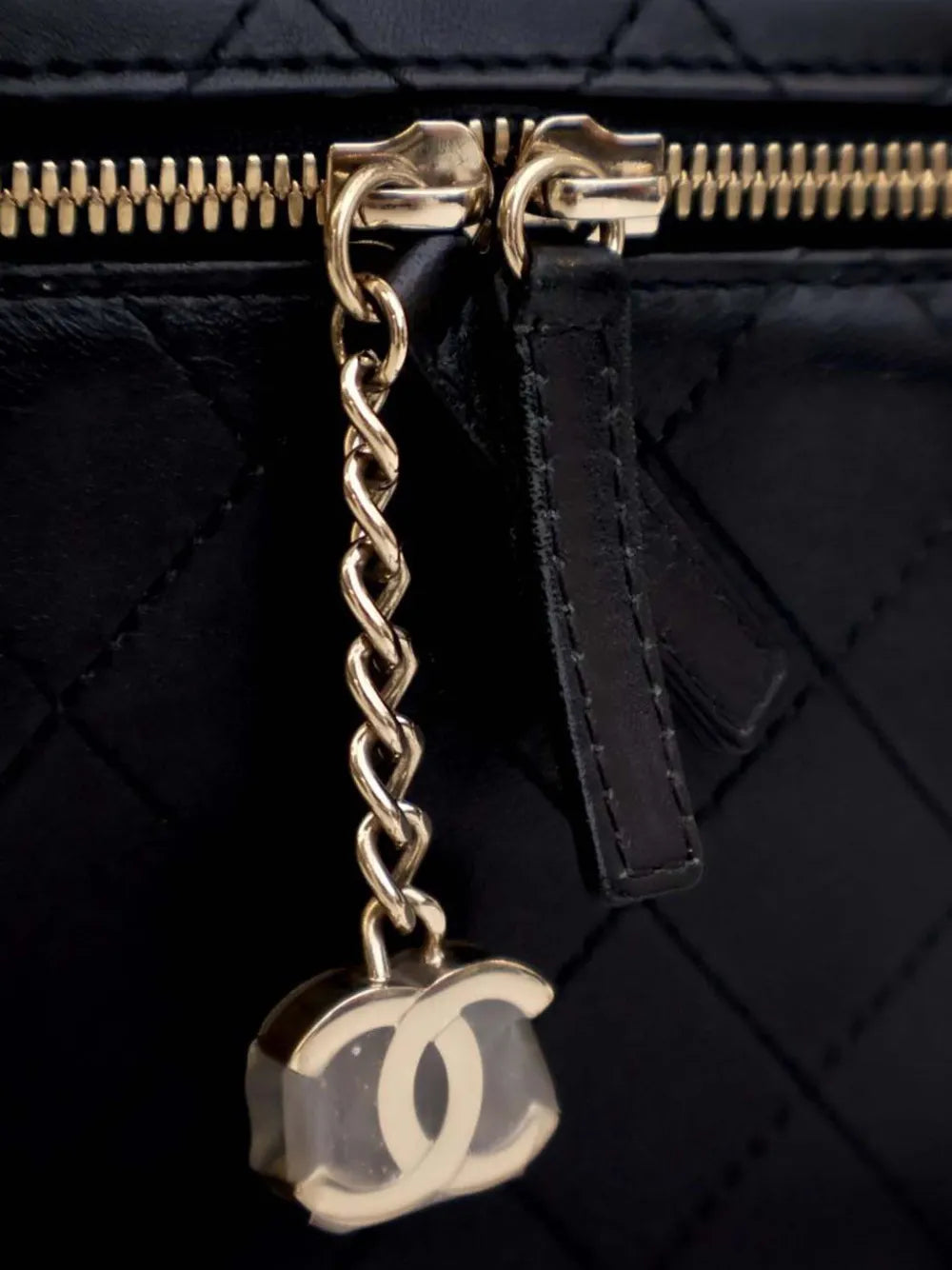 2018-2019 Large Quilted Lambskin Knock On Wood Case vanity bag