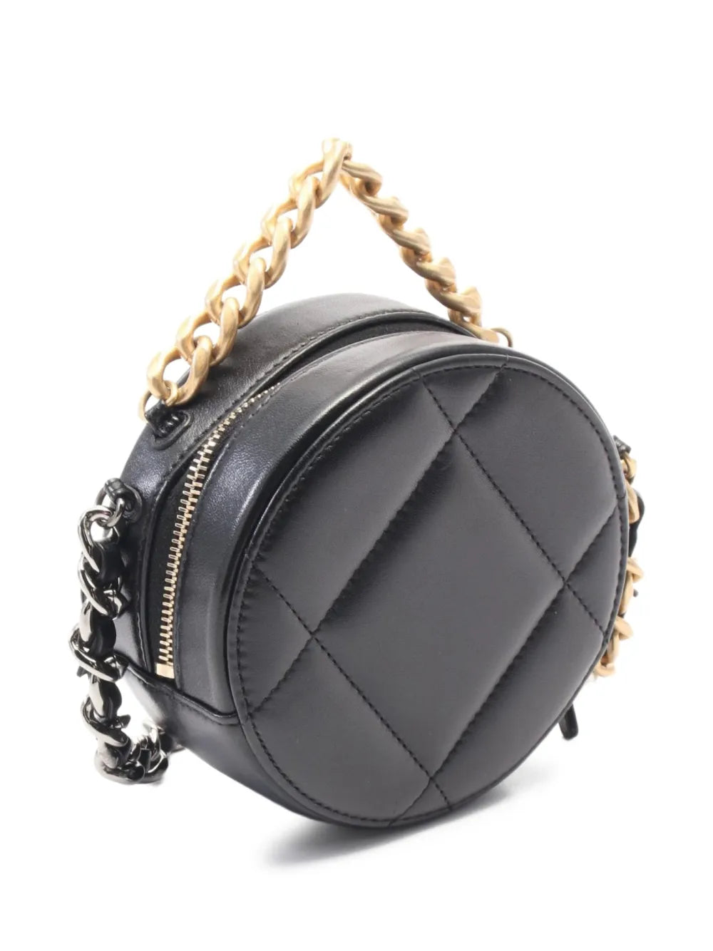 2021 19 Matelasse shoulder bag