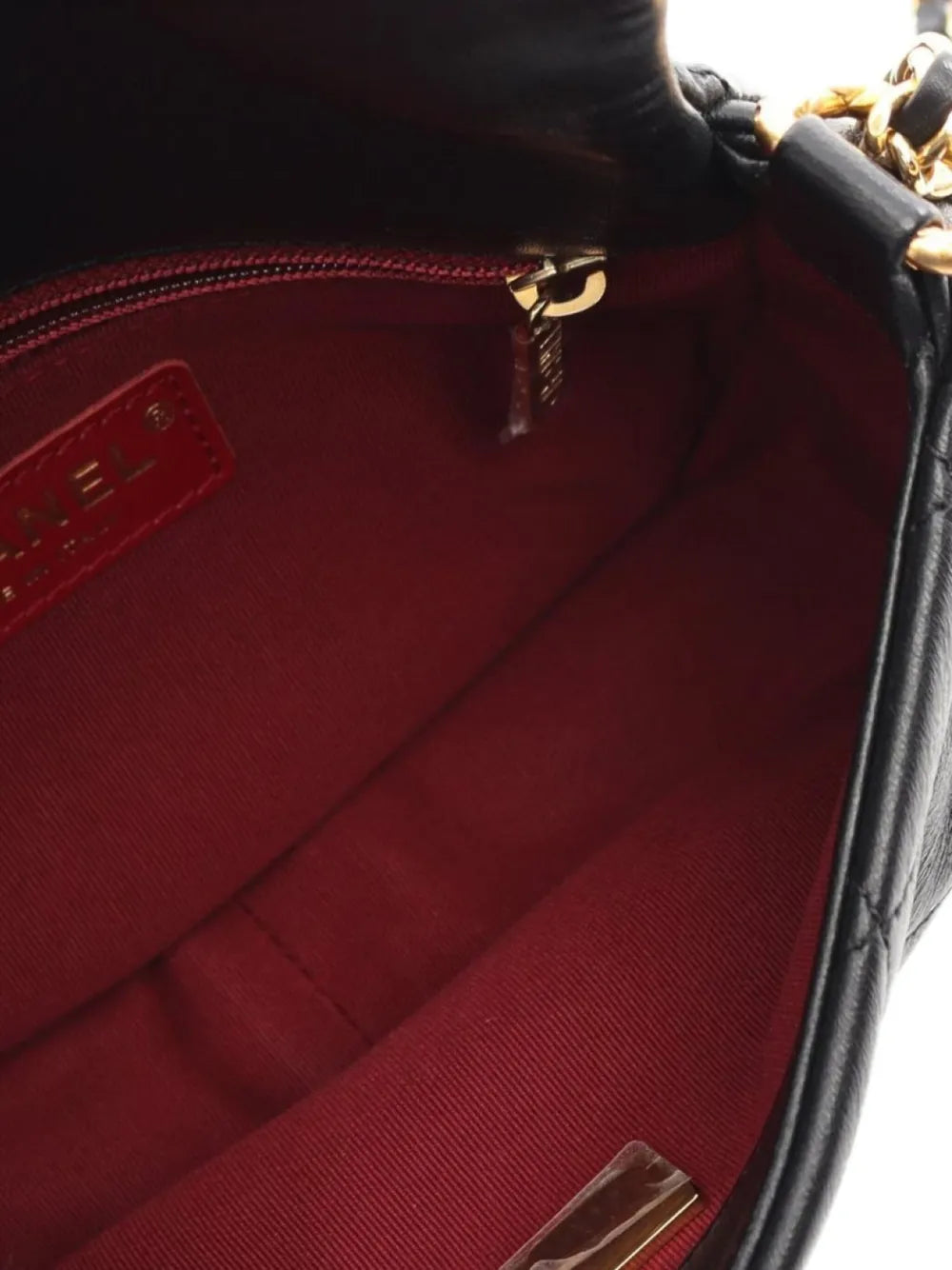 2021 Matelassé shoulder bag