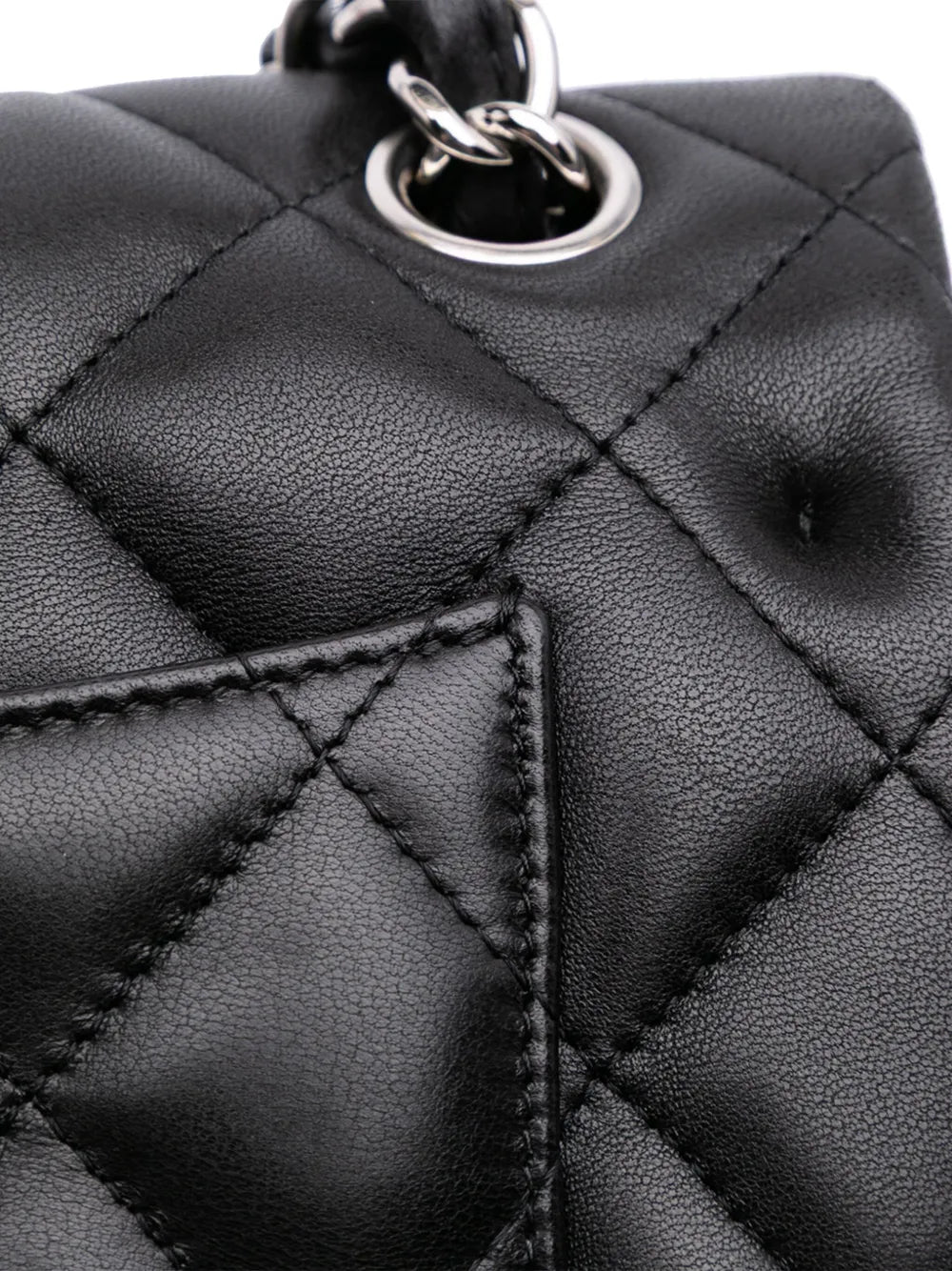 2010-2011 Jumbo Classic Lambskin Double Flap shoulder bag