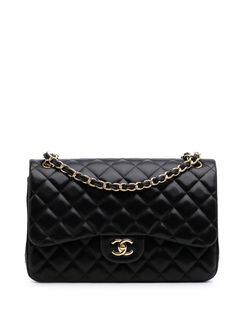 Chanel Jumbo Classic Lambskin Double Flap shoulder bag