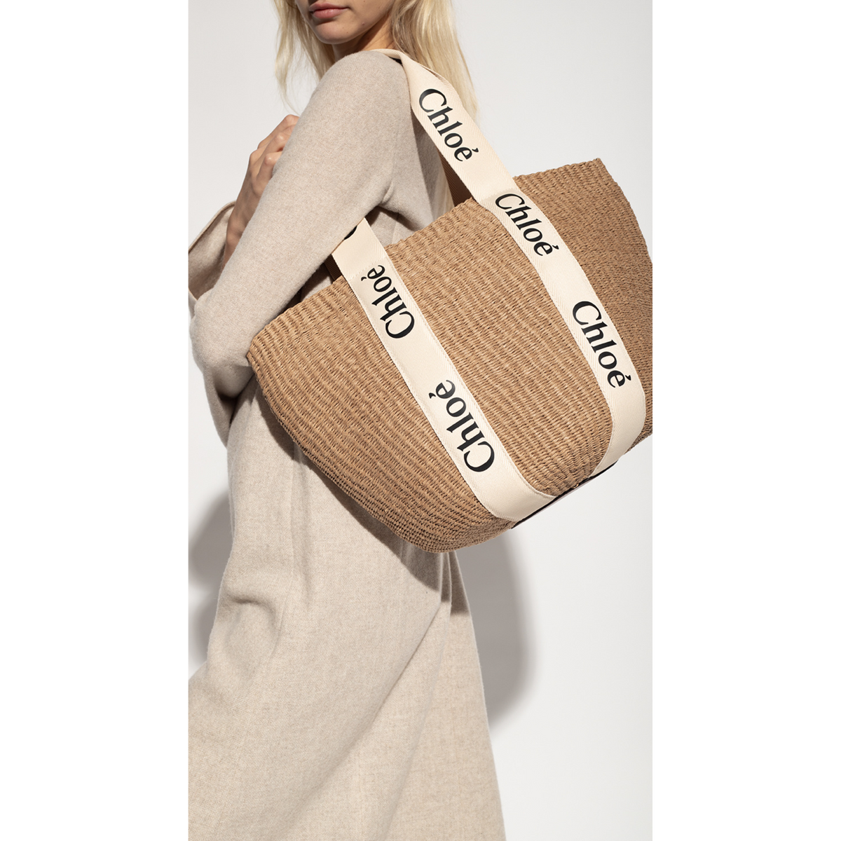 LARGE WODDY BASKET