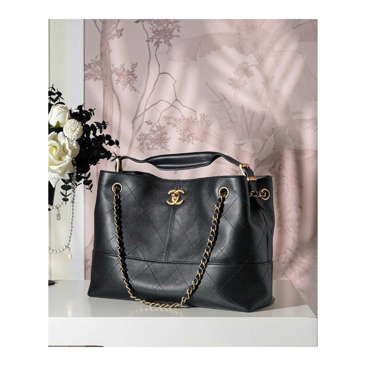 Shopping bag, Calfskin black
