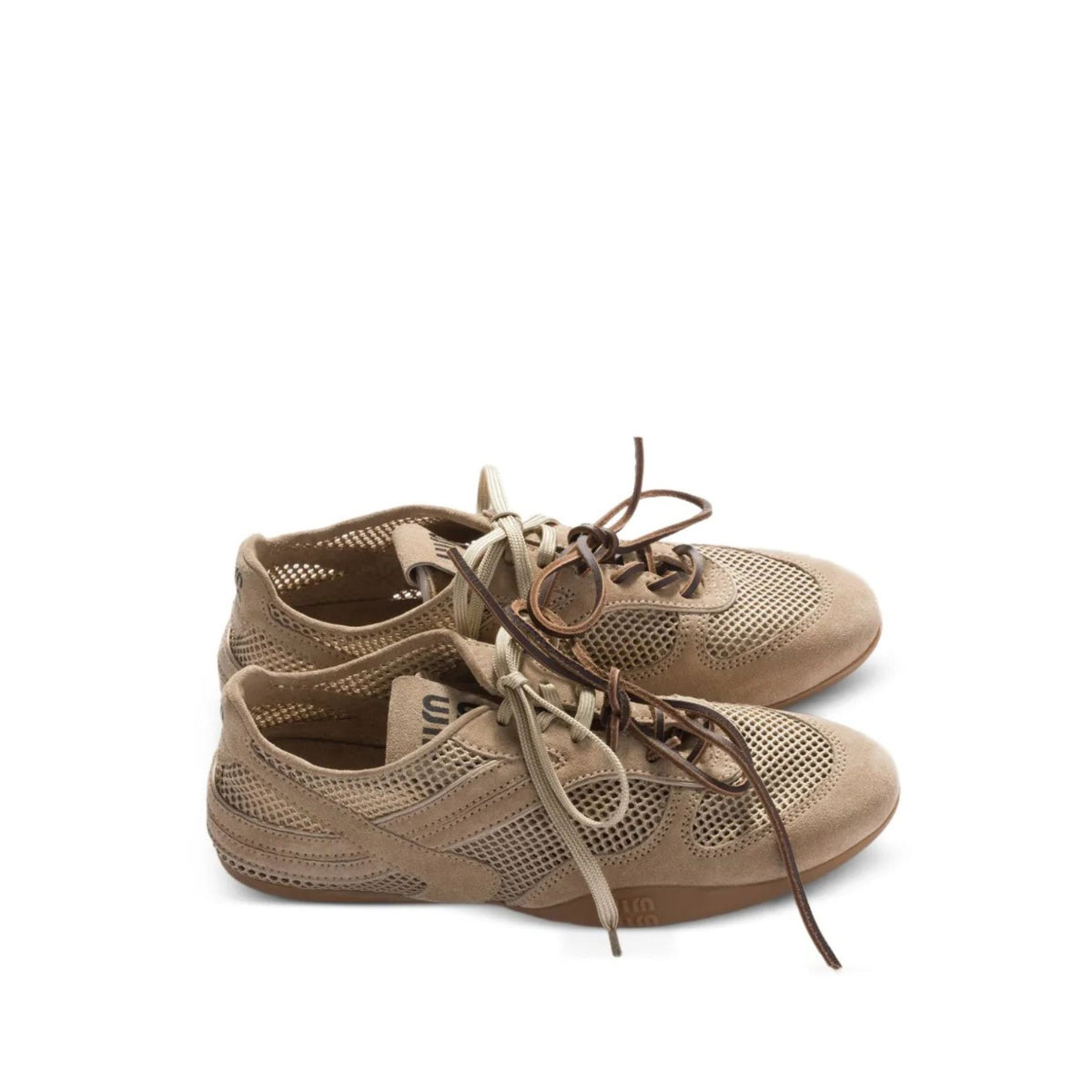 Gymnasium mesh and suede sneakers