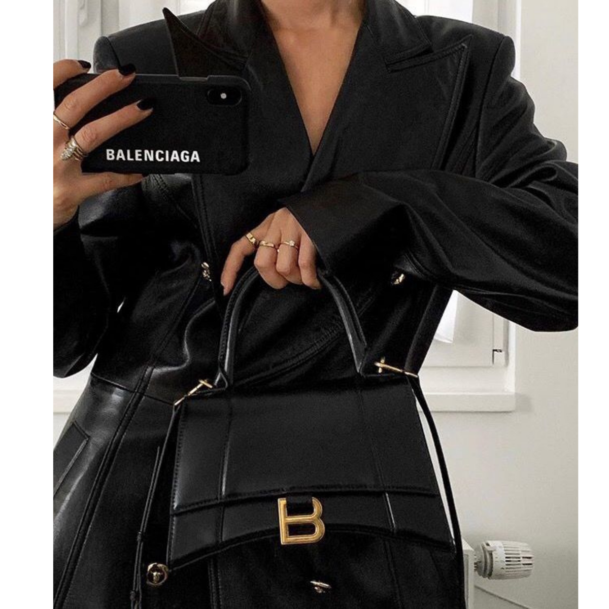HOURGLASS HANDBAG