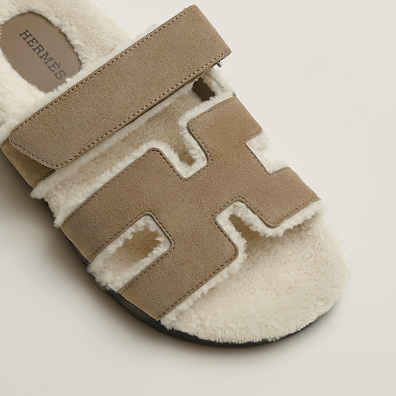 Hermès Chypre Sandal – Étoupe / Écru