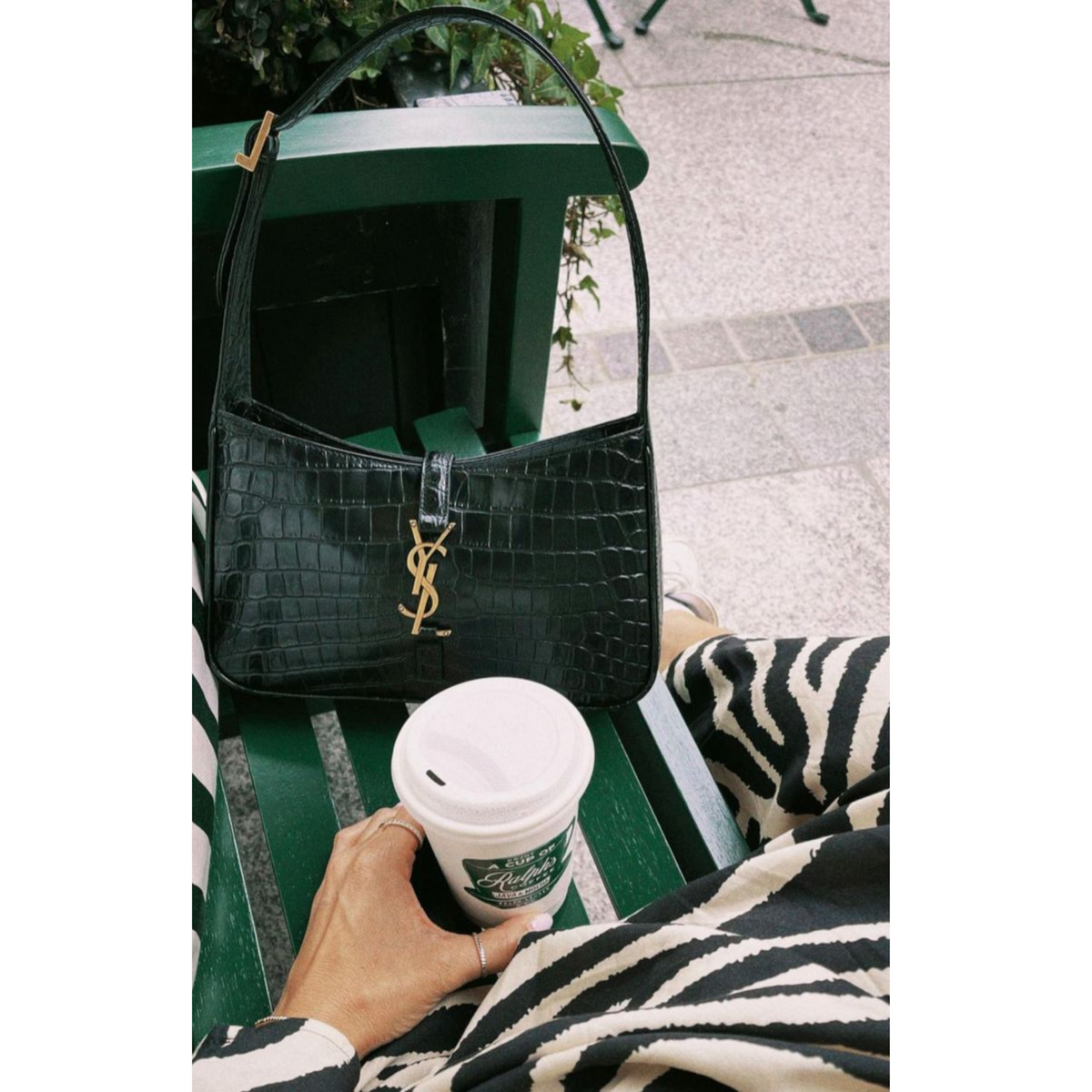 LE 5 À 7 HOBO Hand BAG